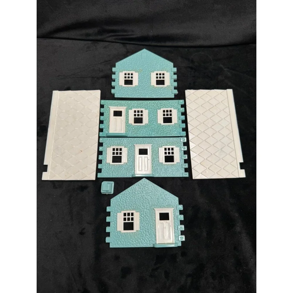 Plasticville Cape Cod House 1502 89